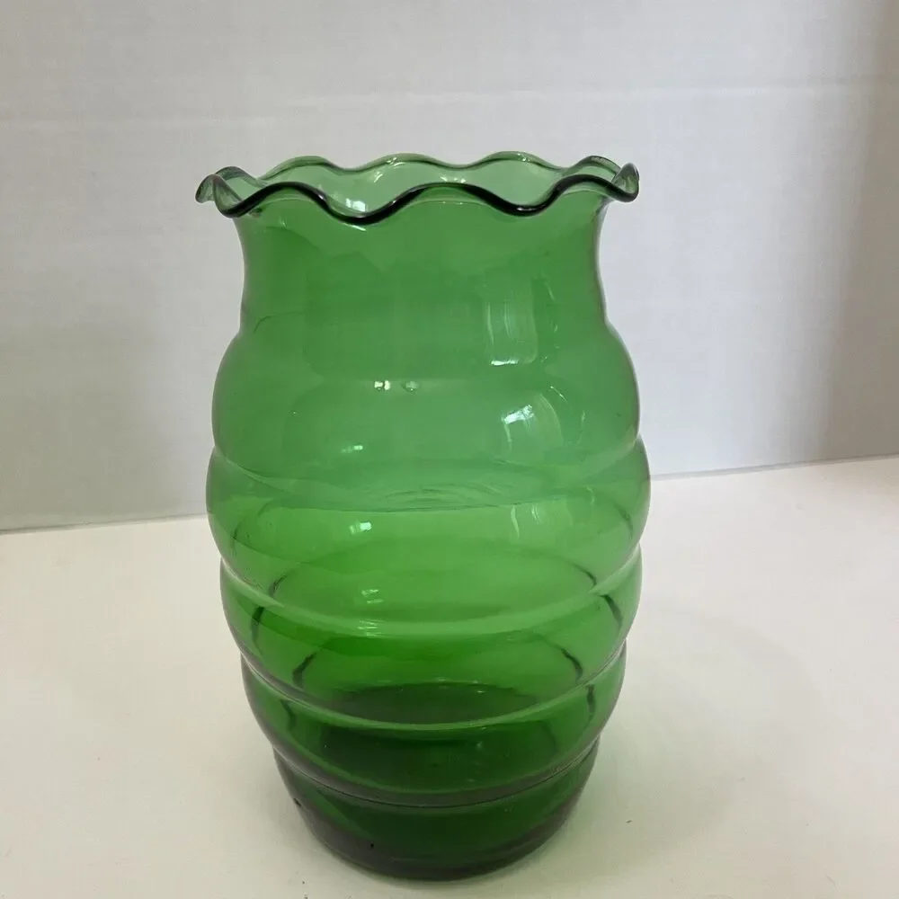 Vintage Forest Green Vase Depression Glass Bed Hive Ruffled Top 7”